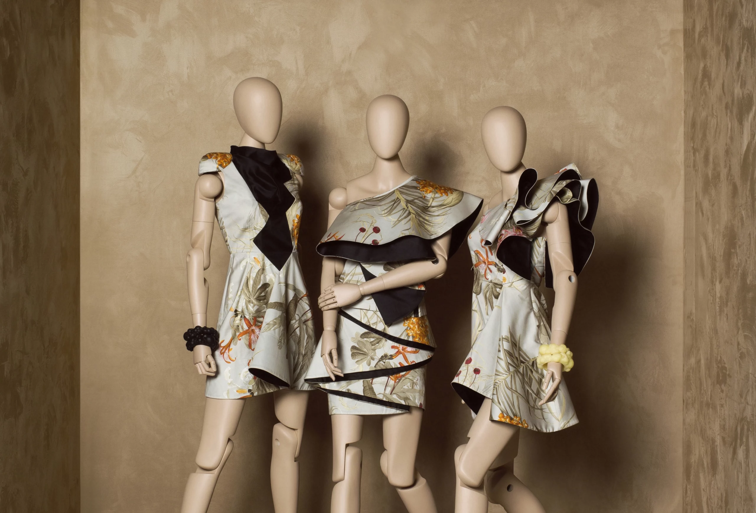 Nostalgia/Utopía, retrospectiva de Ana Locking en la sala Canal de Isabel II de Madrid