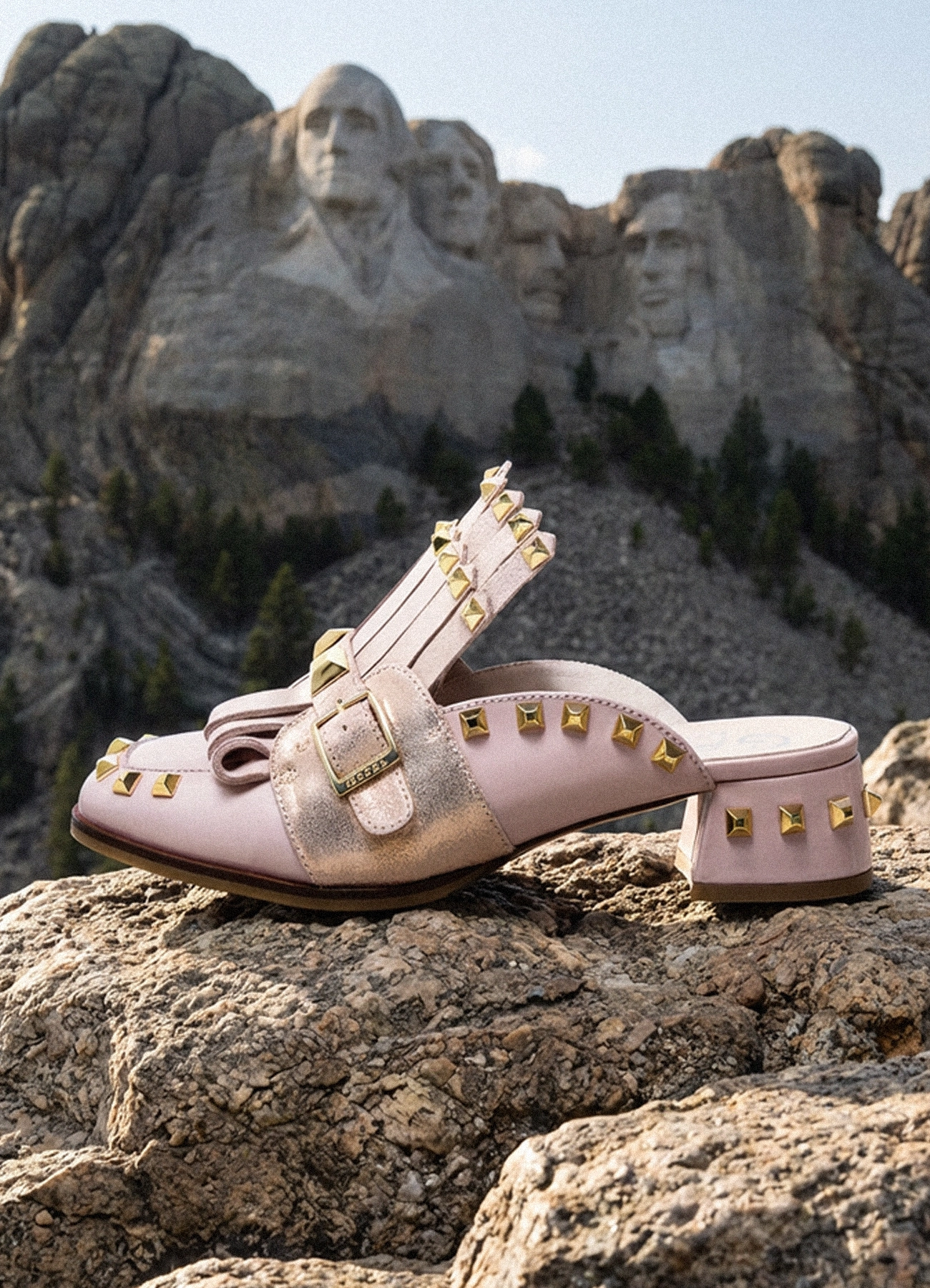 Publicidad de la colección de zapatos de 