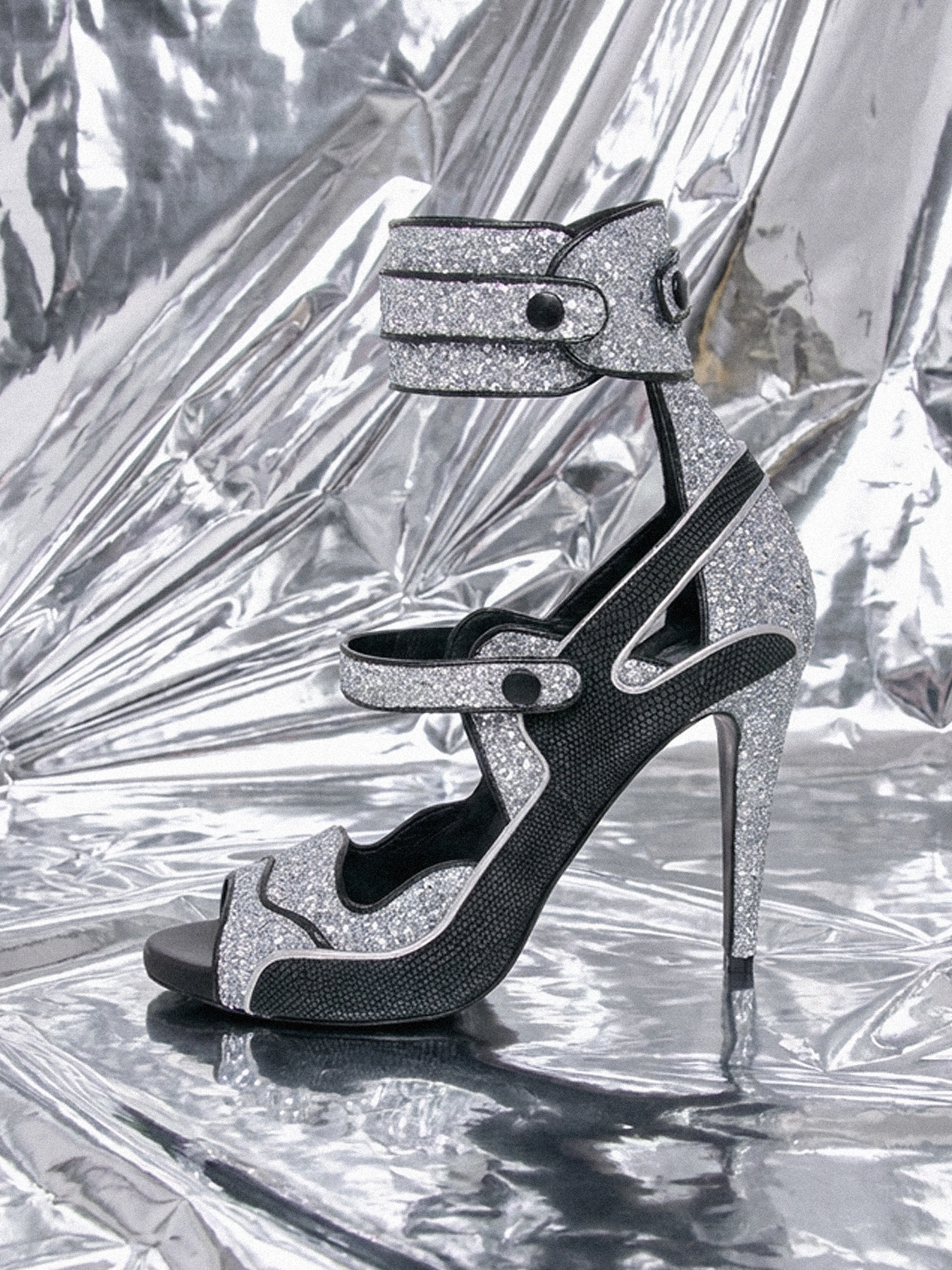 Publicidad de la colección de zapatos 