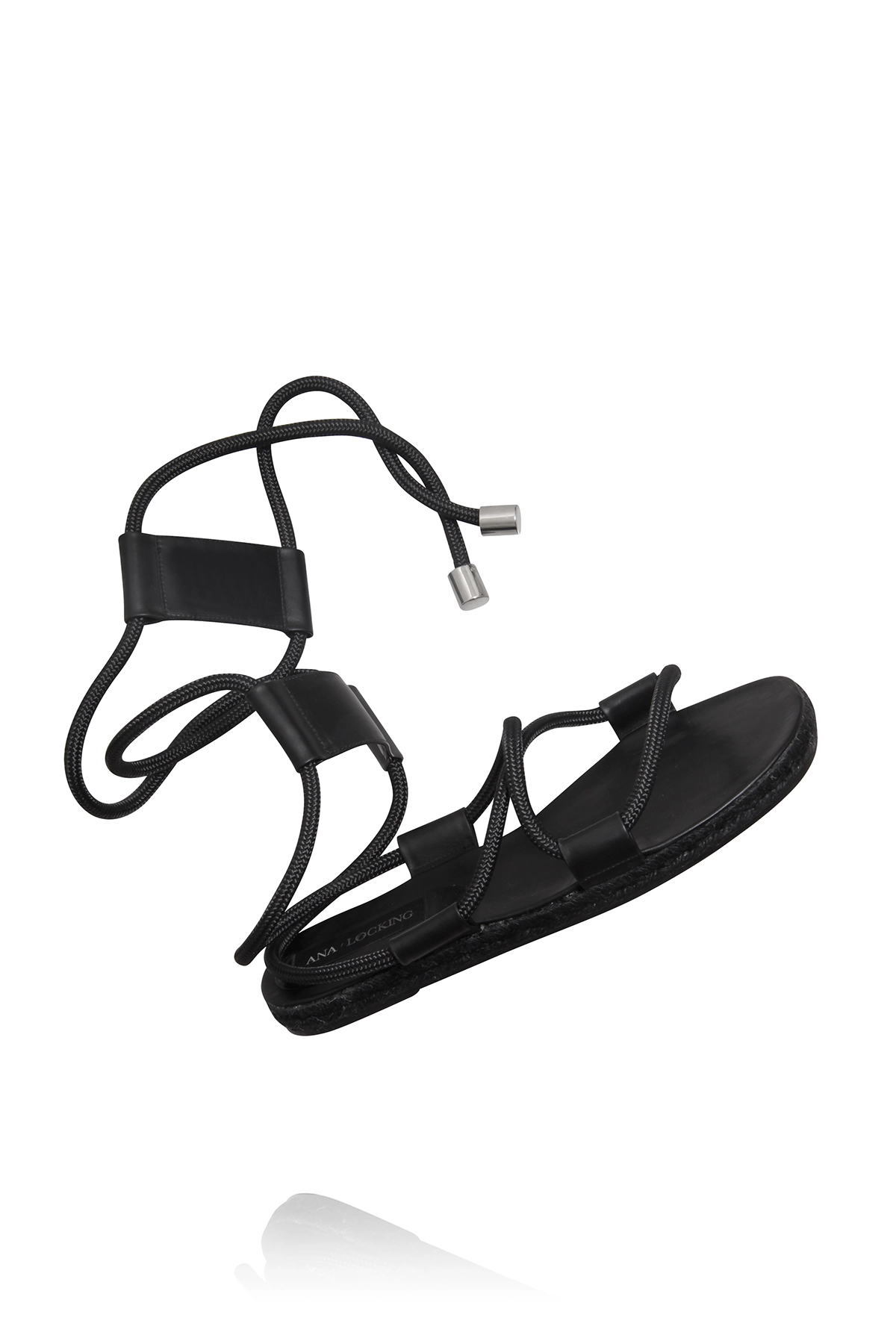 Sandalia de esparto y piel de la colección 