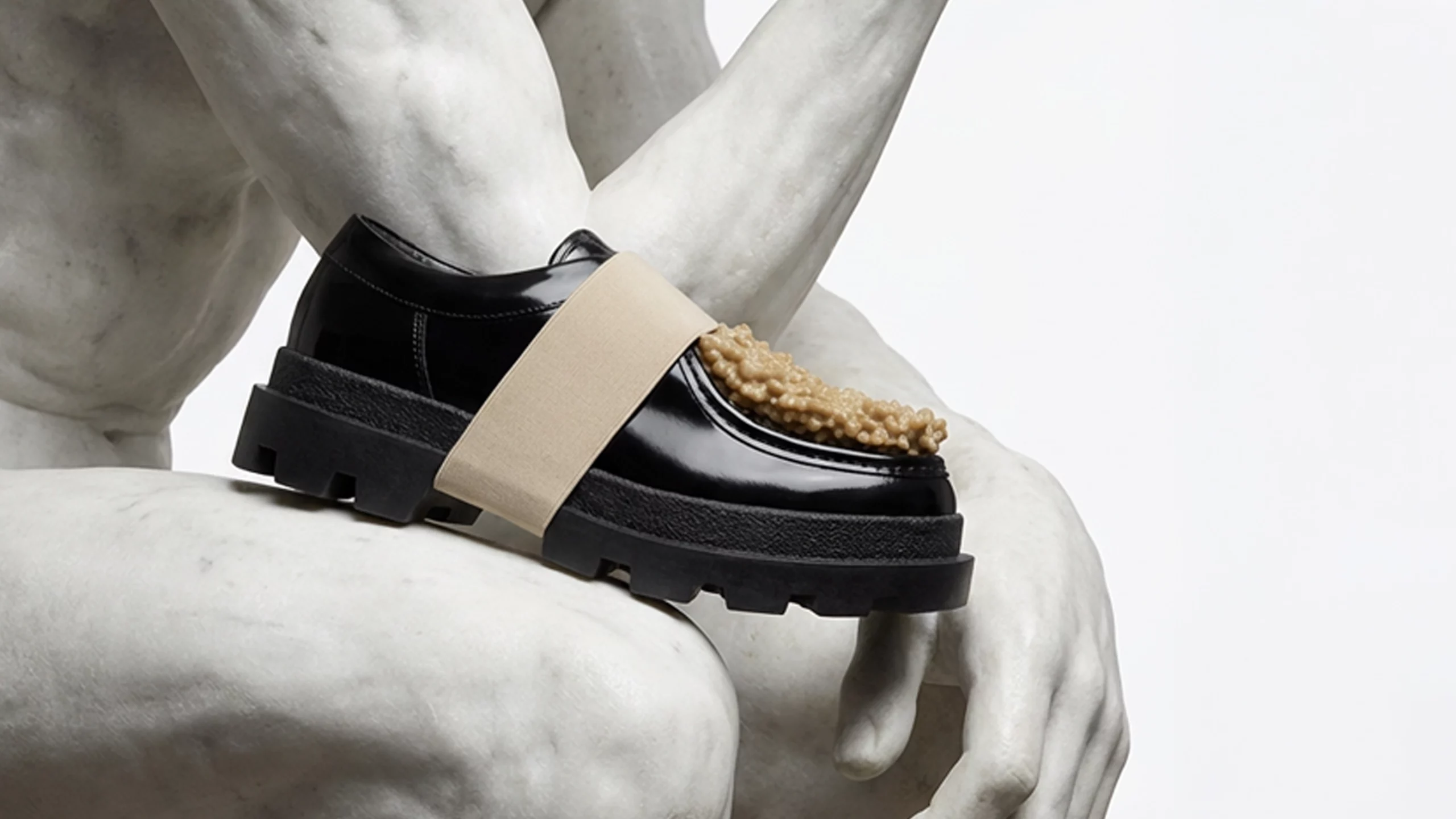 Publicidad de la colección de zapatos 