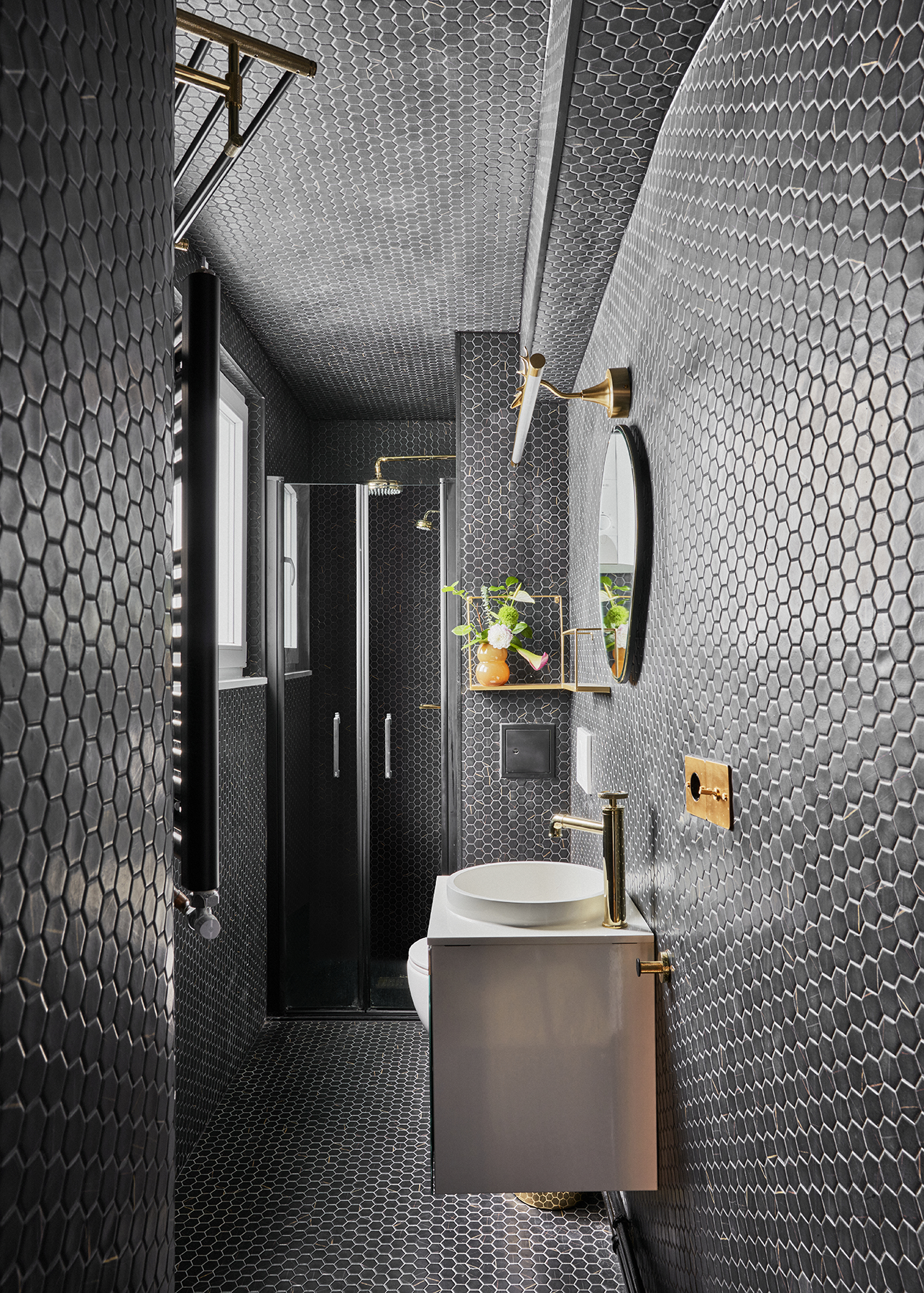 Edificio “Preachers” de Halcyon Days Luxemburgo. Proyecto de decoración integral de un edificio de Ana Locking en Luxemburgo. Apartamento 1. Baño.