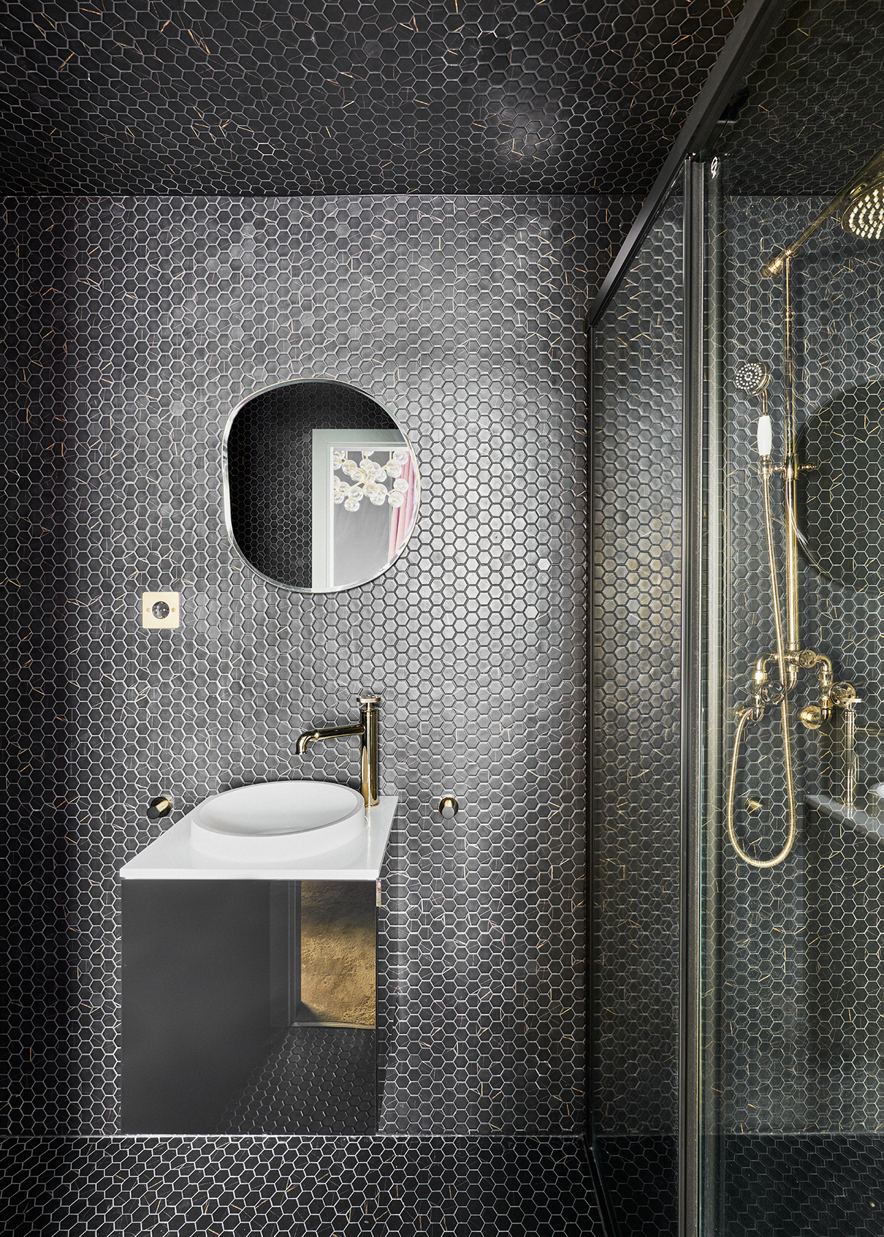 Edificio “Preachers” de Halcyon Days Luxemburgo. Proyecto de decoración integral de un edificio de Ana Locking en Luxemburgo. Apartamento 2. Baño.